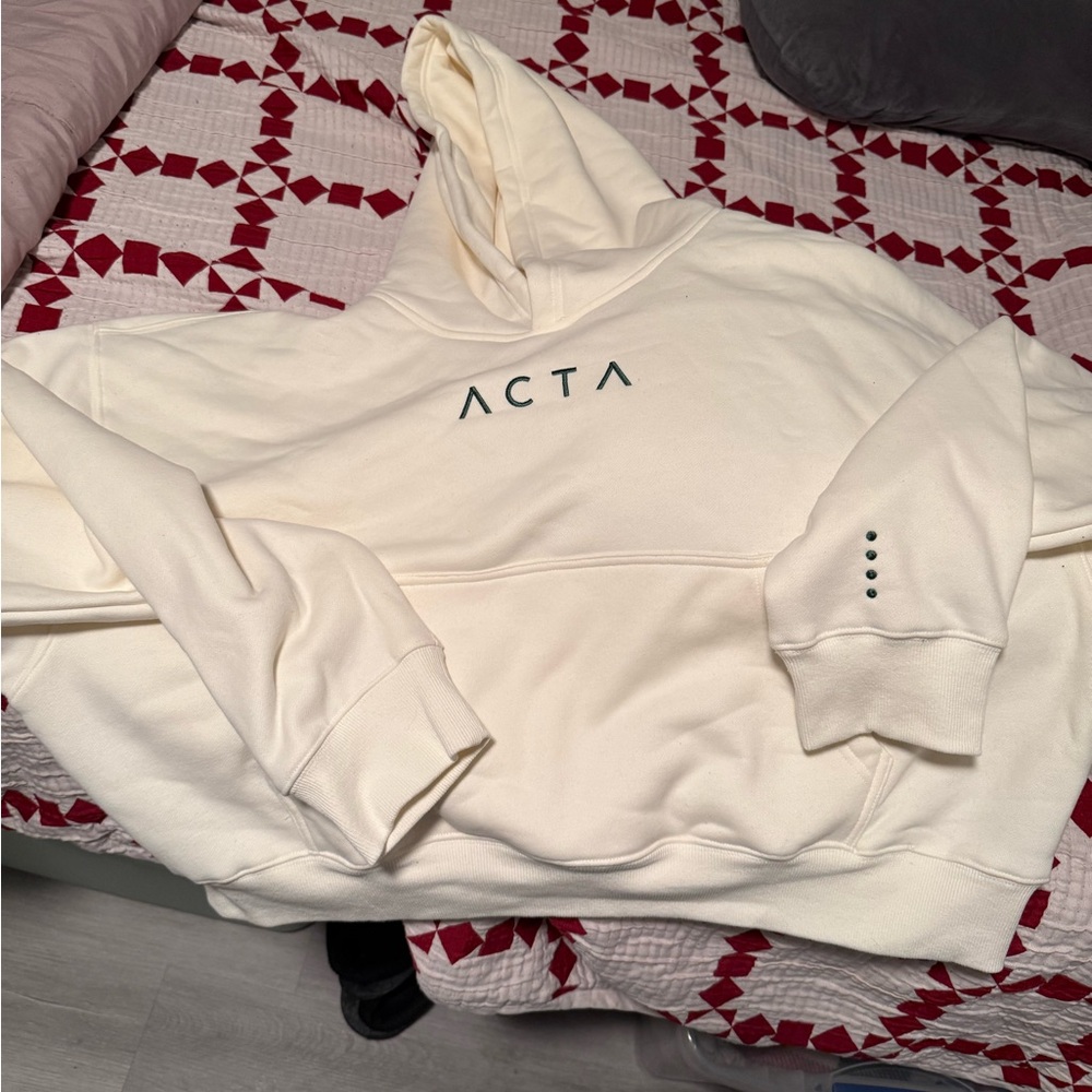 ACTA Women's Cream Pullover Hoodie